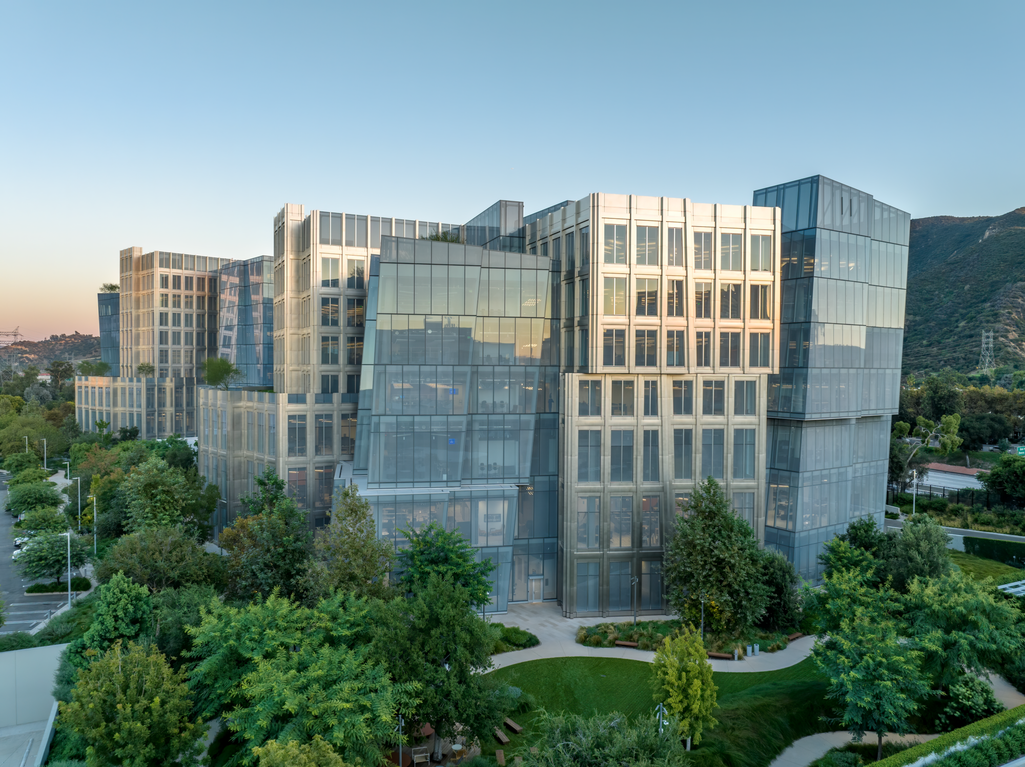 Burbank Studios - Image 4